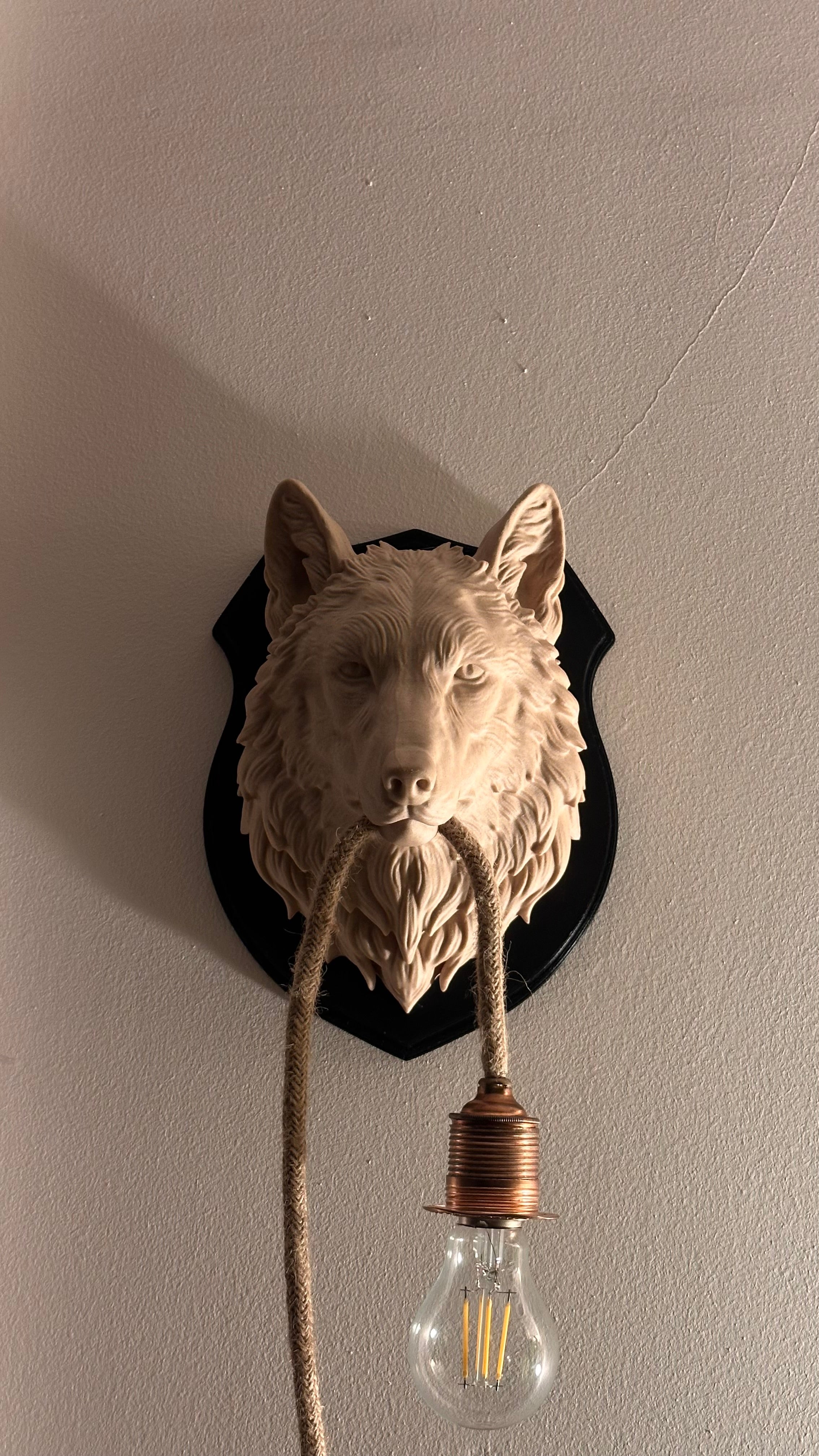 🦊 Kurt Başı Duvar Aplik – Özel Tasarım