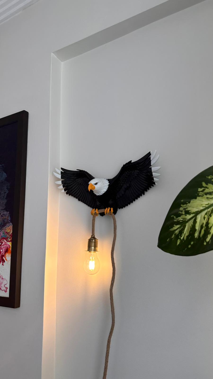 Kartal Tasarımlı Dekoratif Duvar Lambası